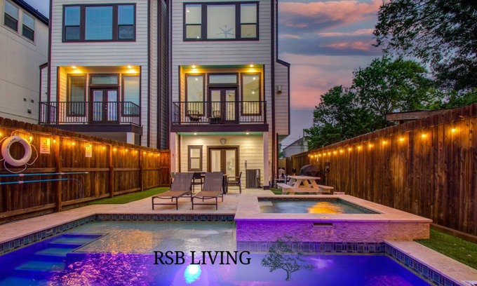 Washington Ave./ Memorial Park House | 223 m² House ∙ 3 bedrooms ∙ 12 guests