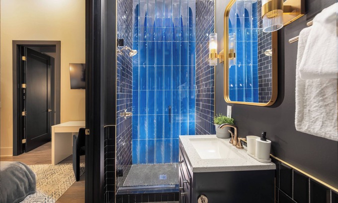 Downtown Nashville Apartment | USL located in heart of Downtown Nashville 10 mins. from Broad way
