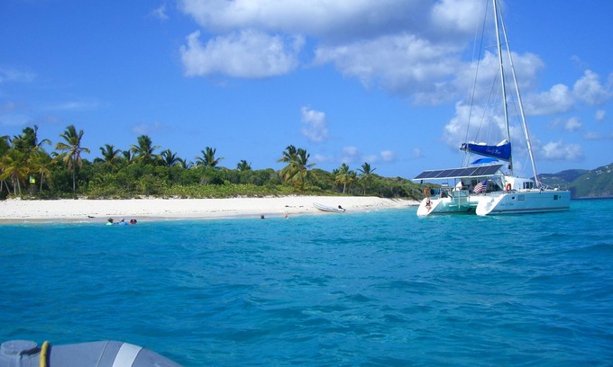 Beef Island Boat Rental | USVI CATAMARAN CHARTERS, DAY SAILING AND SNORKRLING, enjoy the best of the USVI.