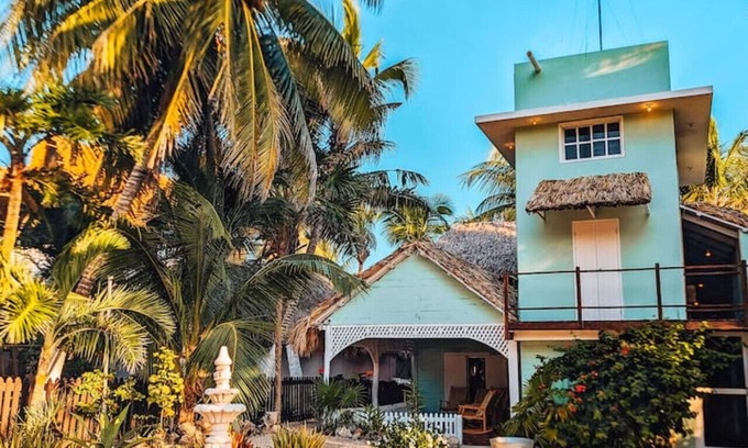 El Cuyo House | Utopía Frente al Mar 4 BR