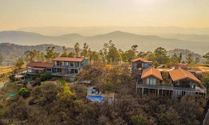 Oaxaca House | Utopia Casa Horizonte: a house with a view, and all you need.