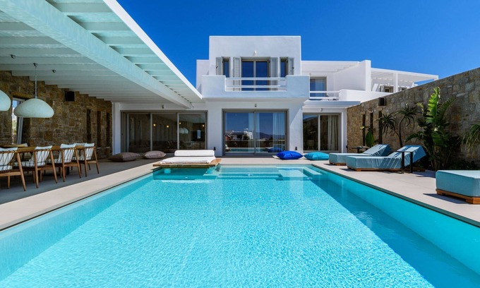 Mykonos Town Villa | Utopia Villas by Fantasia Villas