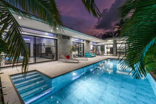 Nong Chaeng House | V204 Tropical Score 3BR with Pool, Tub & Snooker