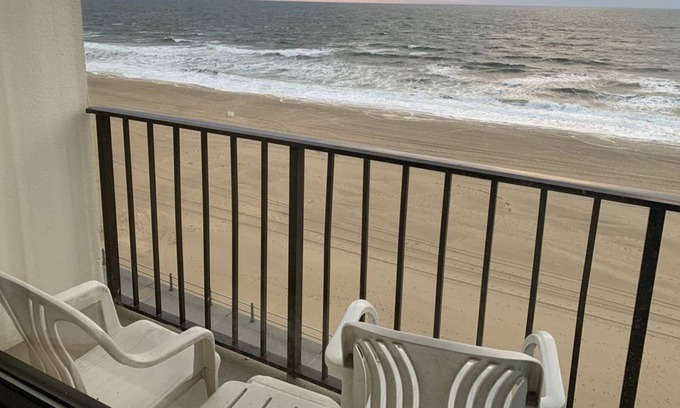 Northeast Virginia Beach Condo | VA Beach Oceanfront/Boardwalk - Summer Fun!