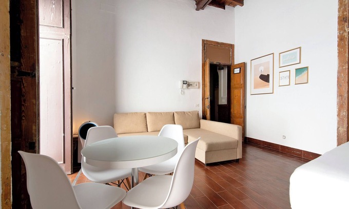 Vegueta House | Vacation Home 'Apto Don Pepe - Casa San Marcial' with Shared Terrace and Wi-Fi