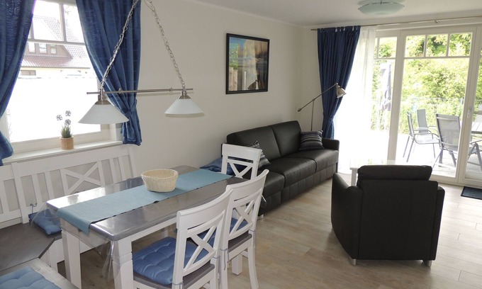 Zingst Apartment | Vacation apartment near the beach with terrace and garden in Zingst