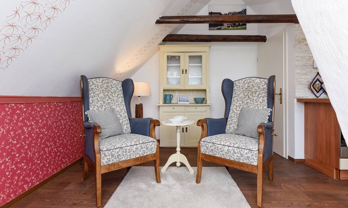 Neuharlingersiel Apartment | Vacation apartment Nordseeblick - Holiday apartments in Haus Hafenjuwel in