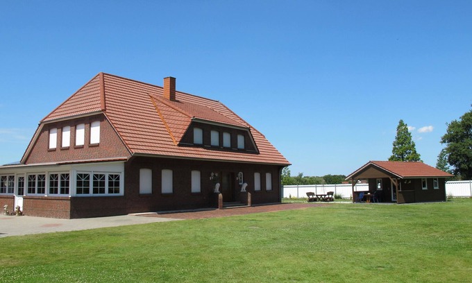 Moorhusen Apartment | Vacation apartment/apartment for 8 guests with 200m² in Südbrookmerland (161857)