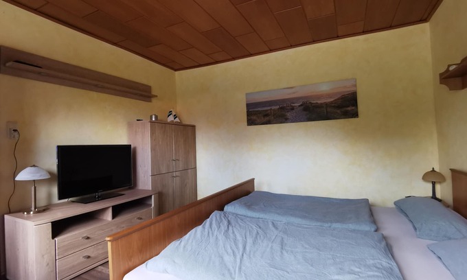 Wiesens Apartment | Vacation apartment/apartment for 3 guests with 42m² in Aurich (242731)