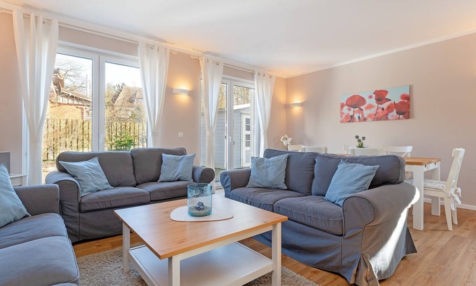 Bosau Apartment | Vacation apartment/apartment for 6 guests with 115m² in Bosau (294689)