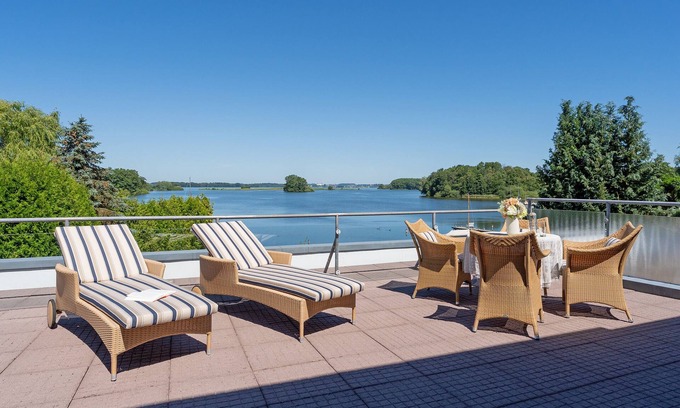 Bosau Apartment | Vacation apartment/apartment for 4 guests with 93m² in Bosau (294246)