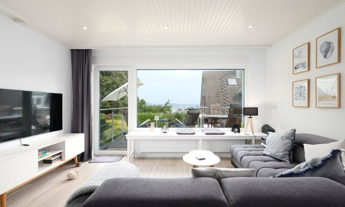 Laboe Apartment | Vacation apartment/apartment for 4 guests with 90m² in Laboe (294424)