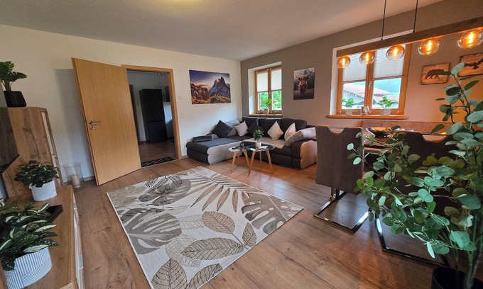 Gaißach Apartment | Vacation apartment "Bergliebe", charming apartment with flair to relax and enjoy