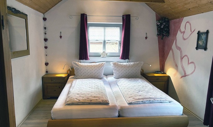 Sommerhausen Apartment | Vacation apartment in the heart of Sommerhausen with terrace