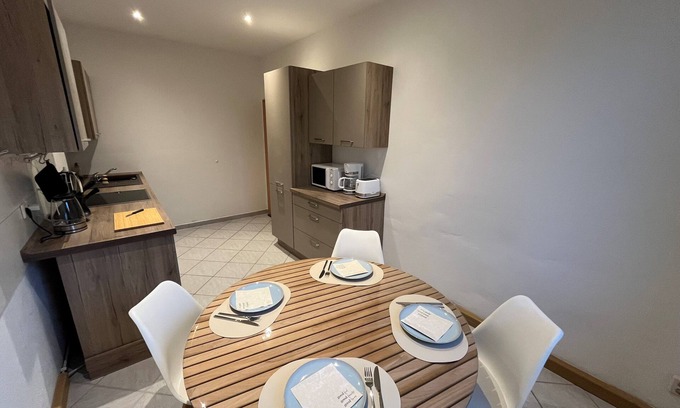 Meerane Apartment | Vacation apartment "Emilie" in a beautiful old villa