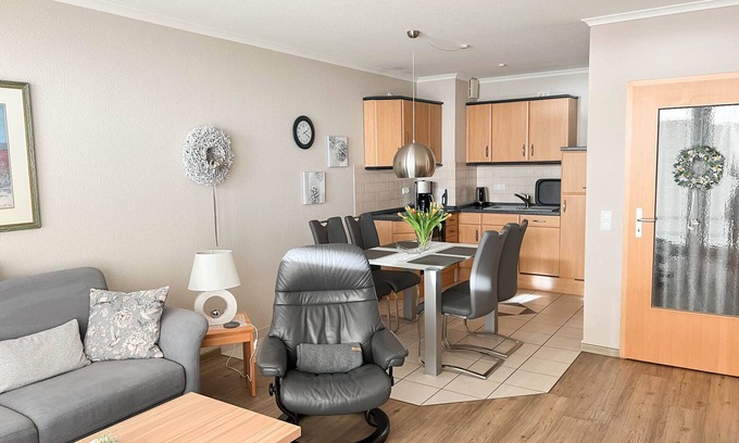 Busum Apartment | Vacation apartment for up to 4 people with fantastic sea views!