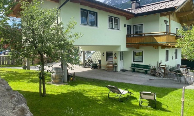 Rain Apartment | Vacation apartment Pletzenauer - Apartment/2 bedrooms/shower, WC