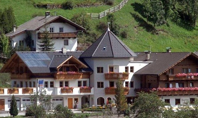 Grosskirchheim Apartment | Vacation apartment Turm 2 - Sagritzerwirt