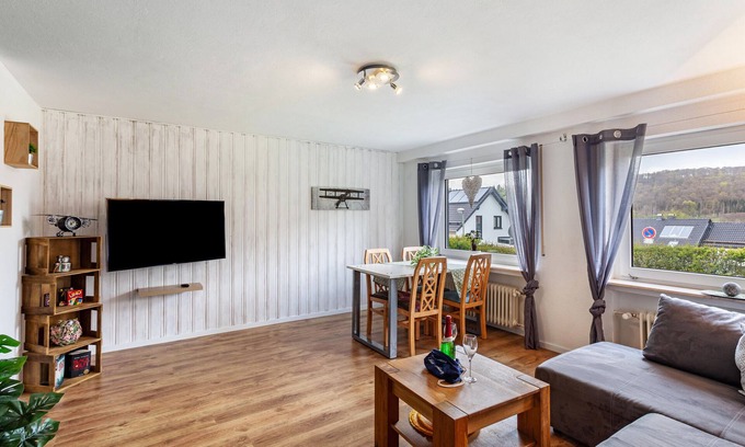 Hoppecke Apartment | Vacation apartment "Wilde Schanze", 55sqm, with garden and wifi.