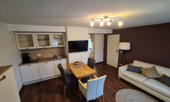 Niederdorla Apartment | Vacation at the center. New vacation apartment in the old Mehlager