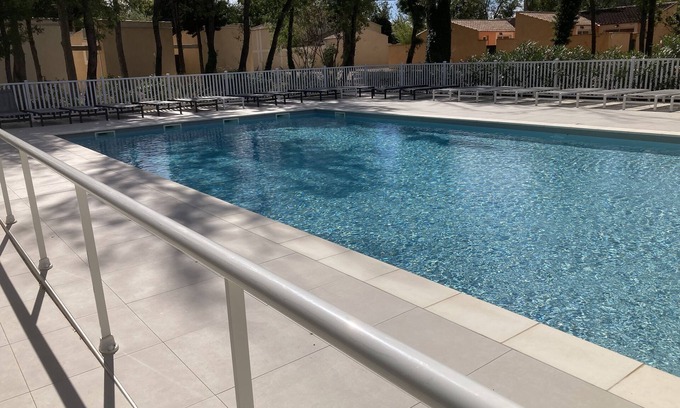 St.-Remy-de-Provence Cottage | Vacation cottage with swimming pool in Saint-Rémy-de-Provence