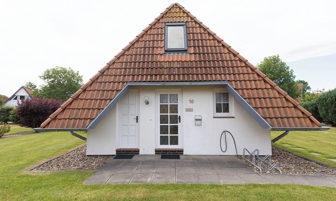 Dorumer Neufeld House | Vacation home Westertill 10 next to the playground and family-friendly.