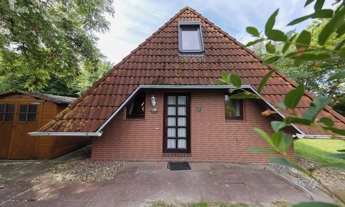 Dorumer Neufeld House | Vacation home Knechtsand 15, charming and at the cutter harbor.