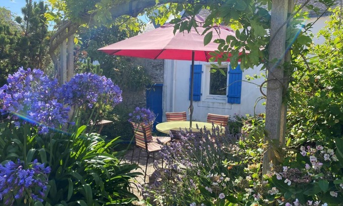 Bangor House | Vacation home 10 minutes' walk from the beach and wild coastline