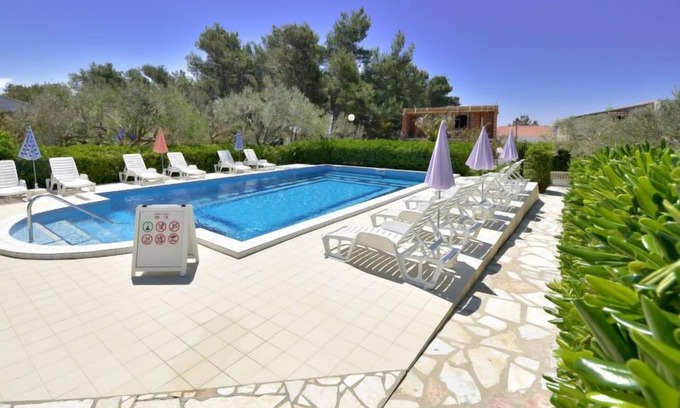 Vir House | Vacation home Ana by Interhome