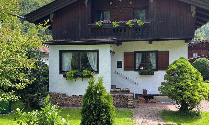 Riedlern House | Vacation home Anni - a retreat to relax and enjoy nature at Lake Tegernsee