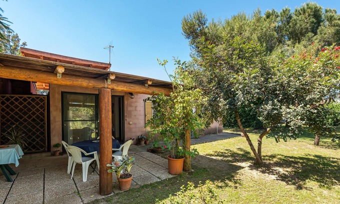 Castiadas House | Vacation Home "Appartamentino Angela" close to Costa Rei Beach with Wi-Fi, A/C, Garden & Terrace; Parking Available