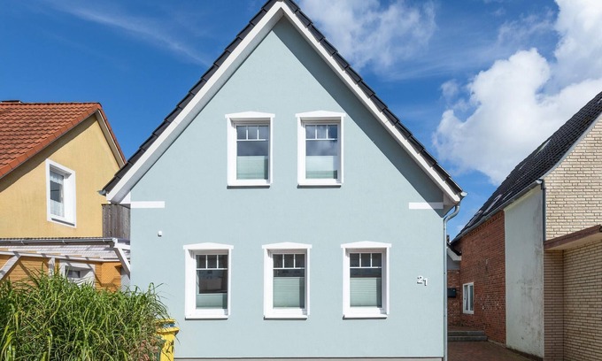 Husum House | Vacation home "Bootshaus" in Husum for up to 4 people
