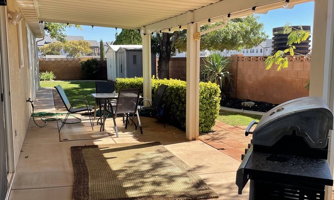 Ivins House | Vacation home, close to Tuacahn Center, Entrada & Black Desert Golf Courses.