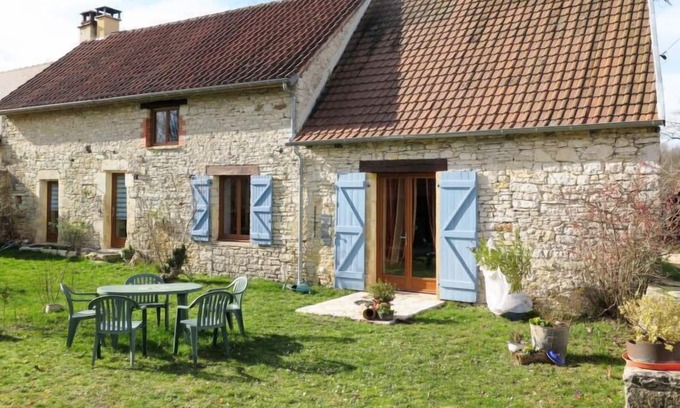 Saint-Chamarand House | Vacation home Durand (SAH410) in Saint Chamarand - 6 persons, 3 bedrooms