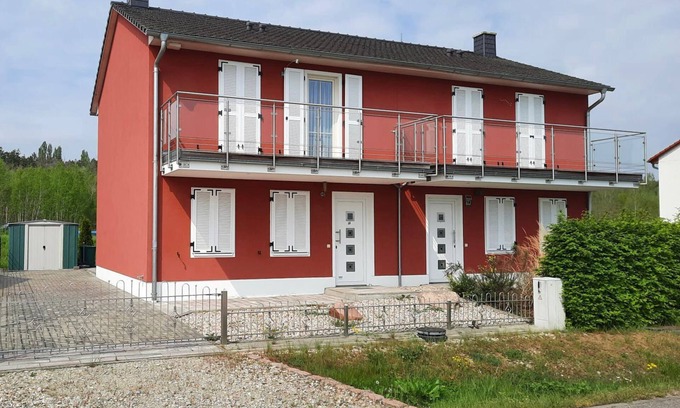 Mucheln House | Vacation Home "Emelie Geiseltalsee" with Lake View, Shared Terrace & A/C