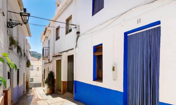 Guajar Fondon House | Vacation home Estrella in Los Guajares - 9 persons, 5 bedrooms