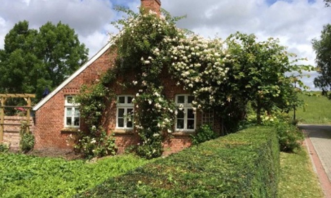 Pogum Apartment | Vacation home Fischerkate am Deich, 45069 - Holiday home Fischerkate am Deich, 45069