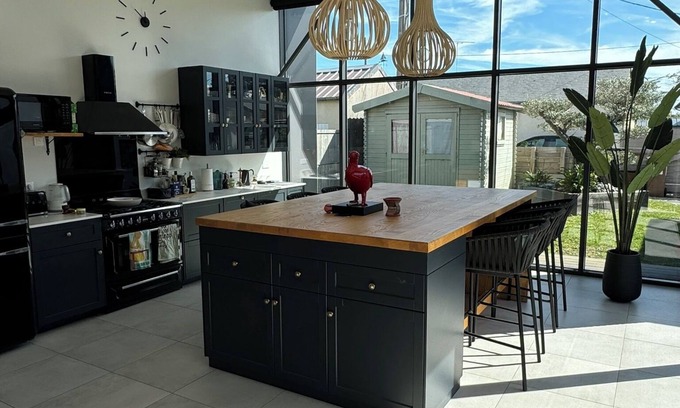 Agon-Coutainville House | Vacation home Agon Coutainville 300m from the beach