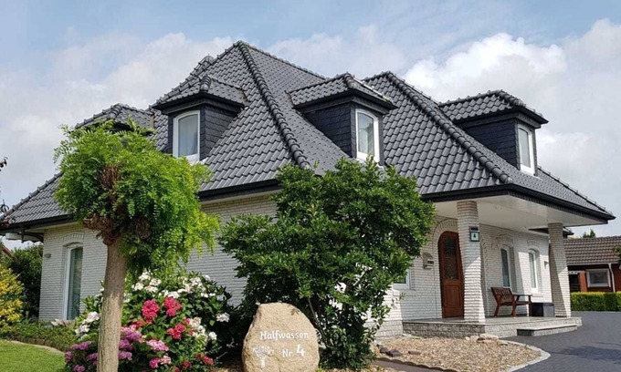 Bunde House | Vacation home Gesine 25193 - Holiday home Gesine