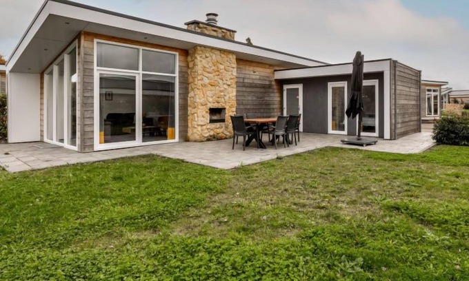 Gasthuis House | Vacation home Green Resort Mooi Bemelen in Bemelen - 6 persons, 3 bedrooms