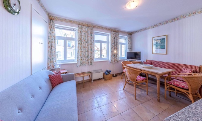 Muritz Apartment | Vacation home idyllic old town with large balcony