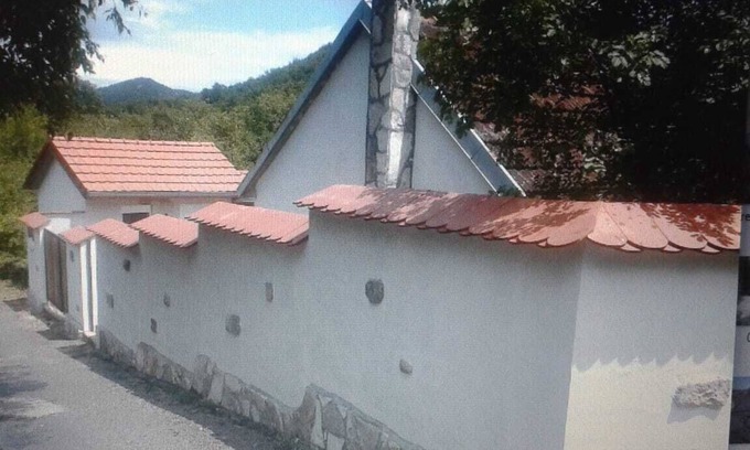 Karuc House | Vacation home IDYLLE is located in the heart of the Skadar Lake National Park.