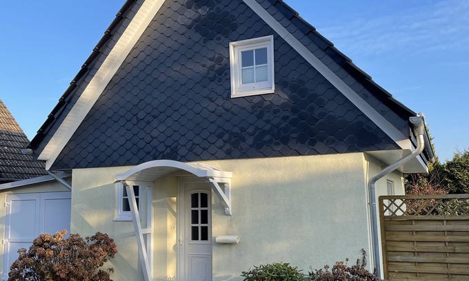 Duhnen House | Vacation home in a quiet location close to the beach with a small garden