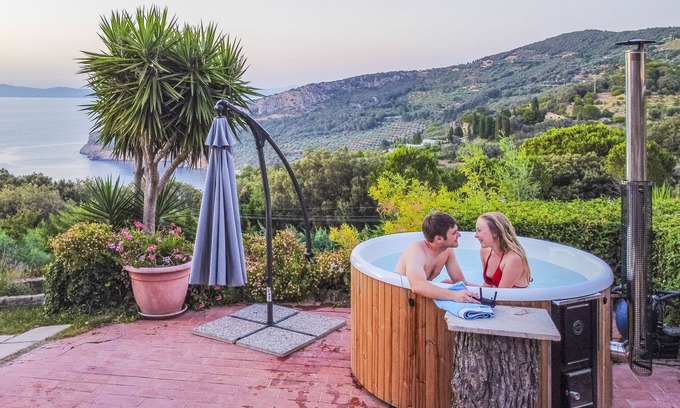 Monte Argentario Cottage | Vacation home in the vineyard by the sea
