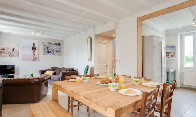 Saint-Pierre-Quiberon House | Vacation home Kerhel by Interhome