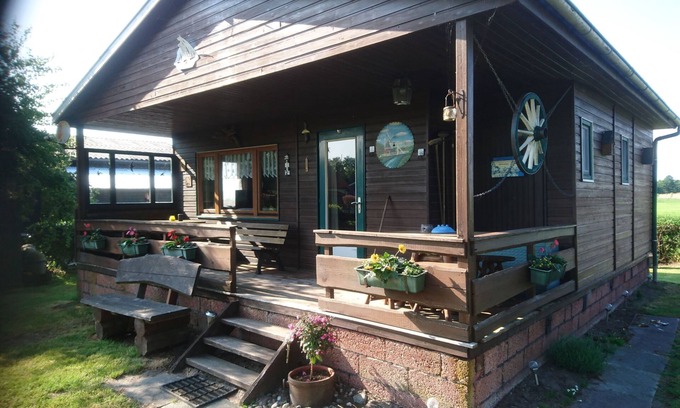 Sudbrookmerland House | Vacation home Möwe