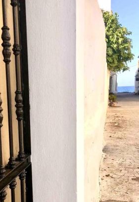 Oued Laou Apartment | Vacation home meters from the sea
