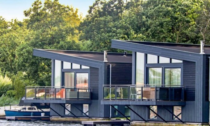 Schelfhorst House | Vacation home Paterswoldersemeer in Eelderwolde - 6 persons, 3 bedrooms