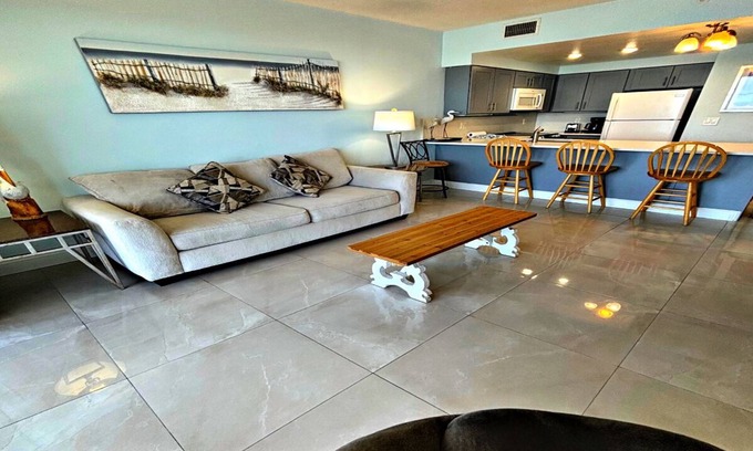 Daytona Beach Apartment | Vacation in comfort and luxury - 1BR Direct Oceanfront Wyndham Ocean Walk Resort