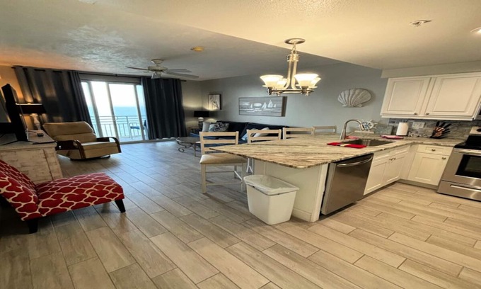 Brush - Stewarts Condo | Vacation in comfort and luxury - 1BR Oceanfront - Wyndham Ocean Walk Resort